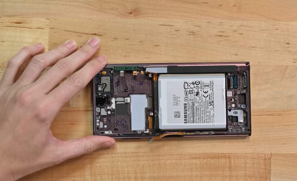Samsung Announces Self-Repair Program In Collaboration With iFixit
